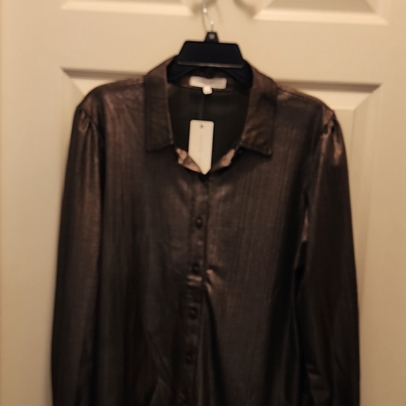 Shirt - Picture 1 of 3